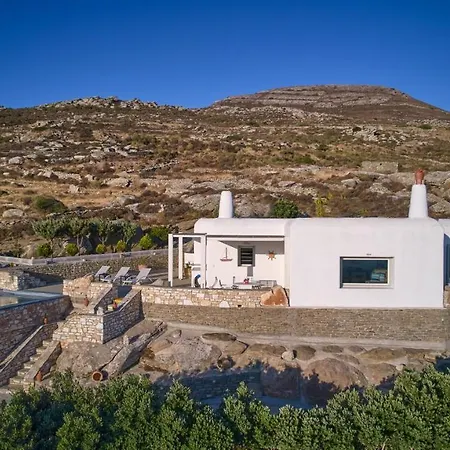 Stella, Lefkes Paros Villa